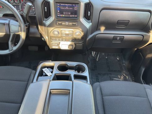 Used 2025 Chevrolet Silverado 1500 Custom image 16