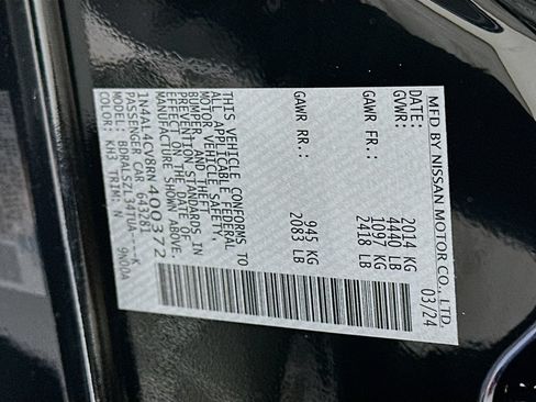 Used 2024 Nissan Altima 2.0 SR FWD image 33
