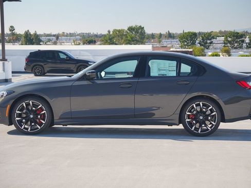 New 2026 BMW 330i Sedan w/ M Sport Package image 4