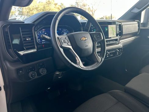 Used 2025 Chevrolet Silverado 2500 LT w/ Convenience Package AWD/4WD image 13