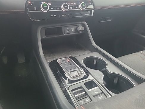 Used 2023 Honda Pilot Sport image 16