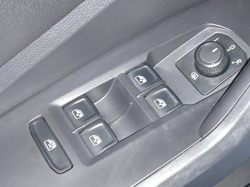 Used 2019 Volkswagen Jetta S FWD image 27