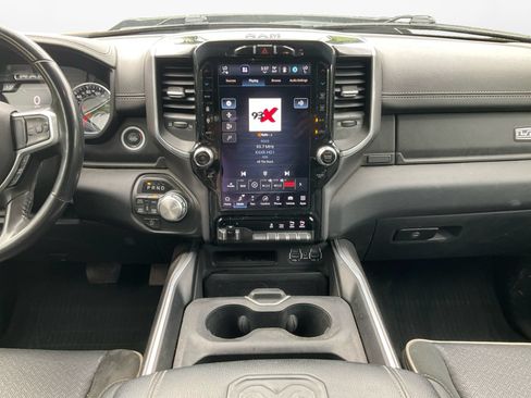 Used 2022 RAM 1500 Laramie AWD/4WD image 11