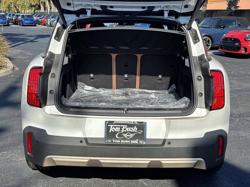 Used 2025 MINI Cooper Countryman S w/ Comfort Package Max image 11