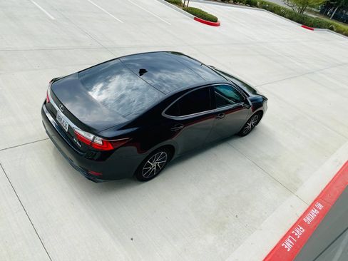 Used 2017 Lexus ES 350 w/ Navigation System Package FWD image 7