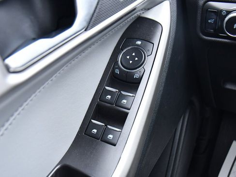 Used 2023 Ford Explorer XLT w/ Equipment Group 202A image 26