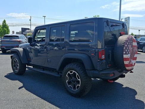 Used 2017 Jeep Wrangler Unlimited Rubicon AWD/4WD image 4