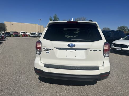 Used 2018 Subaru Forester 2.5i Premium AWD/4WD image 17