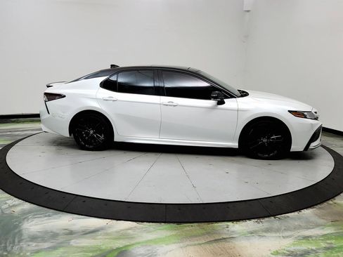 Used 2021 Toyota Camry XSE AWD/4WD image 4