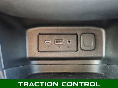 Used 2023 Chevrolet Equinox LT image 17