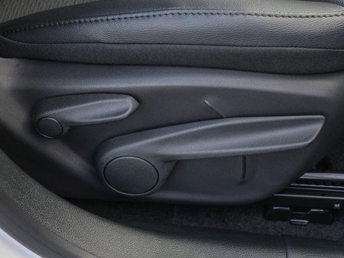 New 2026 Jeep Compass Latitude image 32