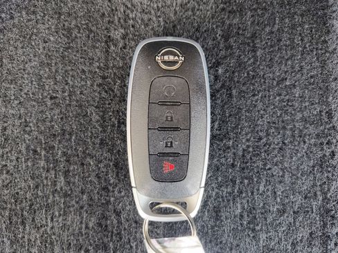 Certified 2024 Nissan Pathfinder SV FWD image 30