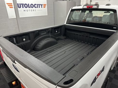 Used 2023 Ford F250 XL w/ 360-Degree Camera Package AWD/4WD image 11