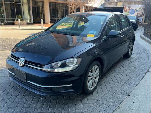Used 2021 Volkswagen Golf 1.4T TSI image 1