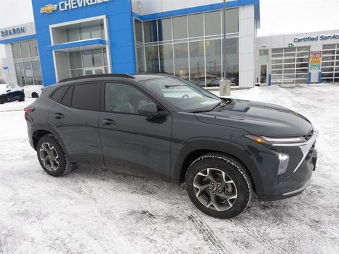 New 2026 Chevrolet Trax LT w/ Driver Confidence Package image 4