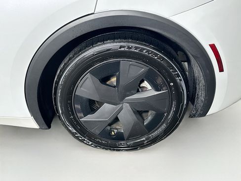 Used 2024 Toyota Prius LE image 11