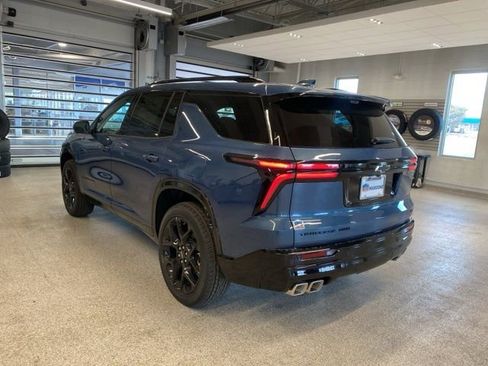 New 2026 Chevrolet Traverse RS w/ LPO, Floor Liner Package AWD/4WD image 9