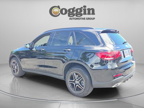 Certified 2022 Mercedes-Benz GLC 300 w/ AMG Line image 3