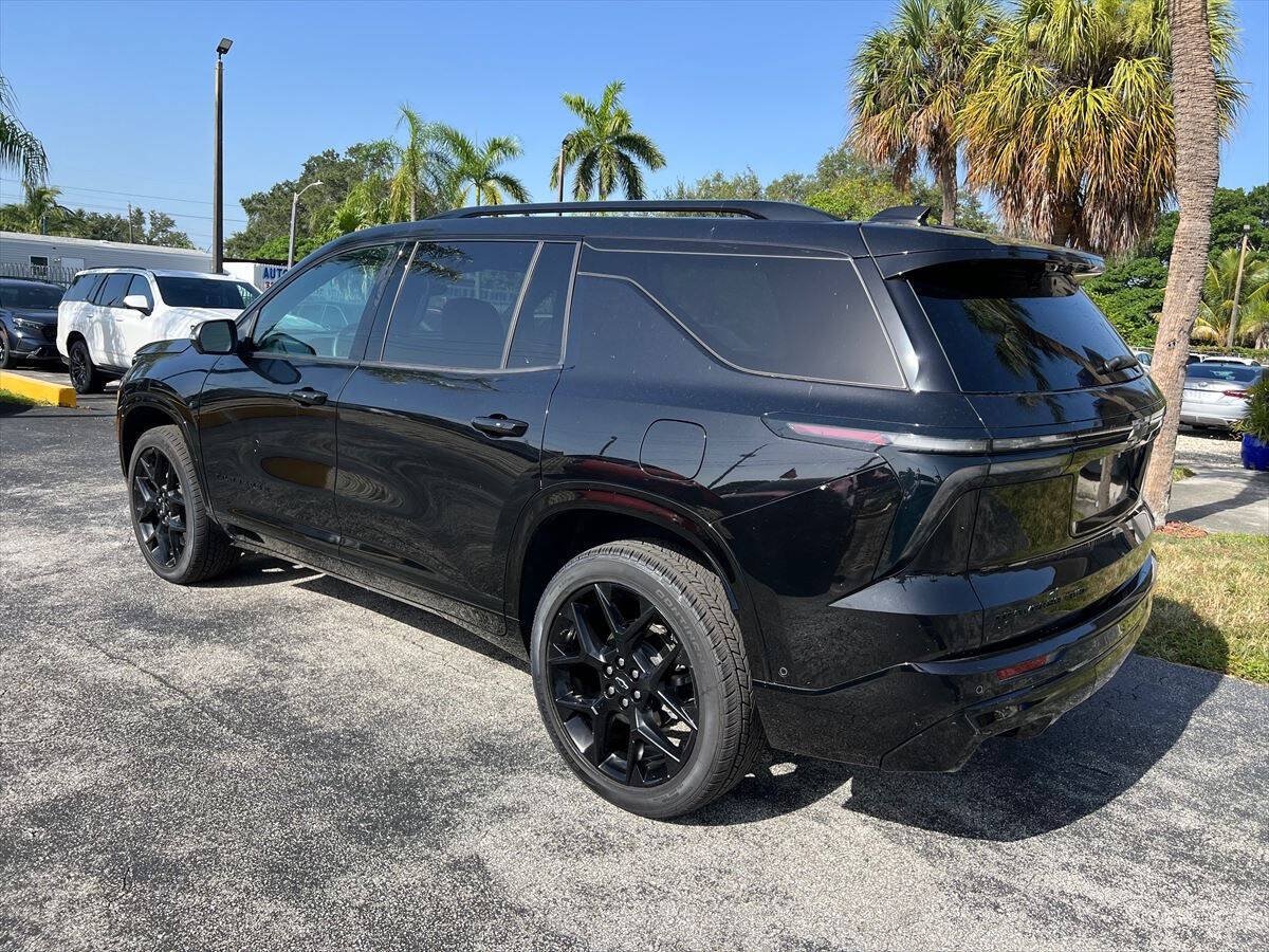 Used 2024 Chevrolet Traverse RS AWD/4WD image 7