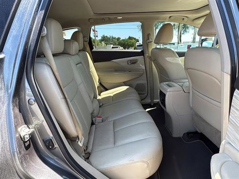 Used 2016 Nissan Murano SL w/ SL Technology Package FWD image 16