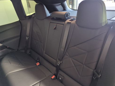 Used 2025 BMW iX xDrive50 w/ Premium Package image 29