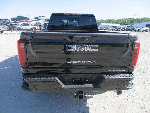 New 2026 GMC Sierra 2500 Denali Ultimate AWD/4WD image 6