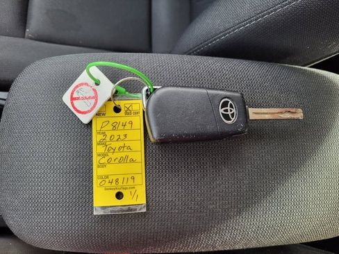 Used 2023 Toyota Corolla LE image 22