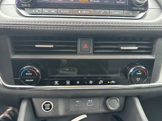 Used 2023 Nissan Rogue SV AWD/4WD image 18