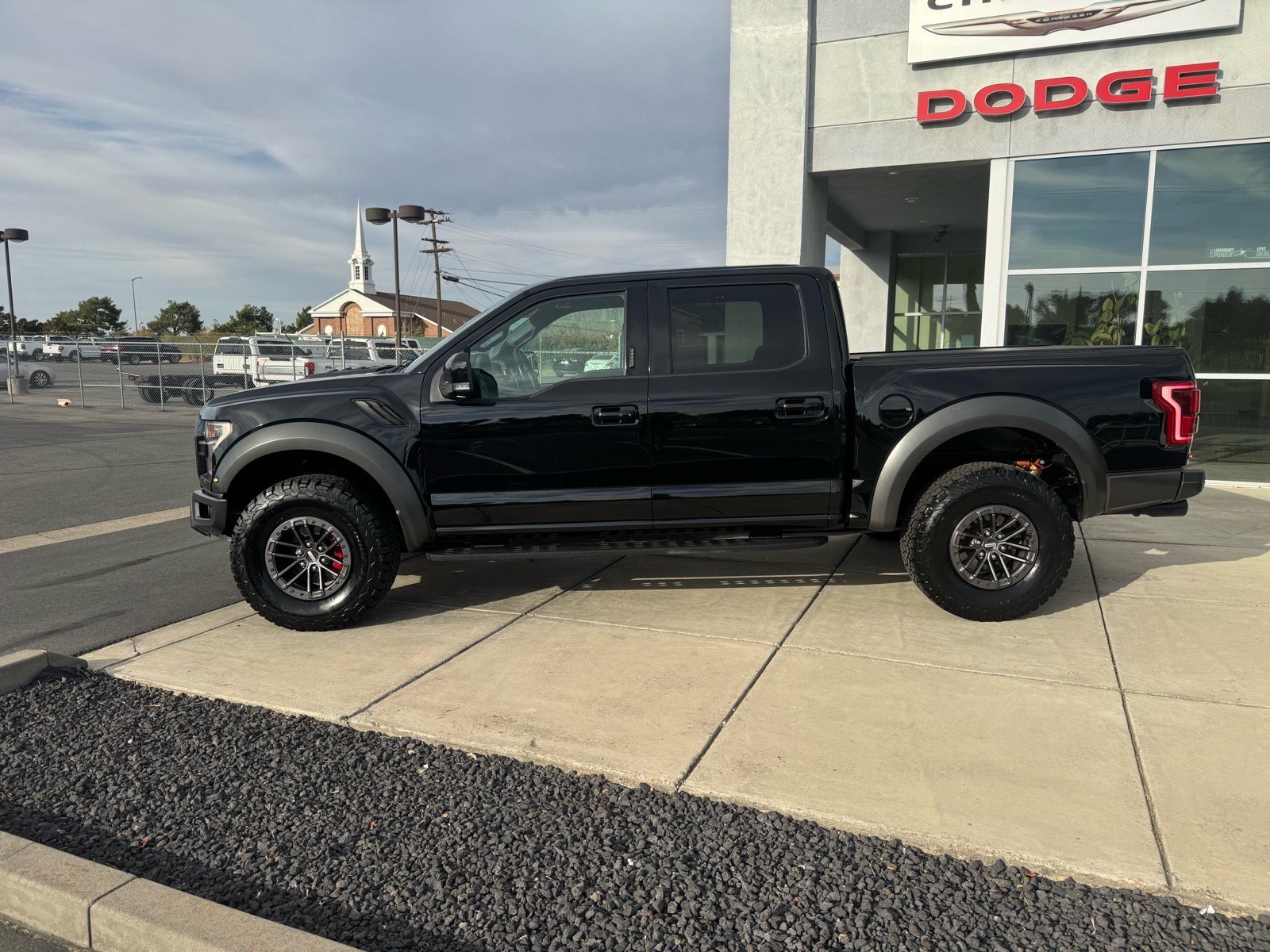 Used 2020 Ford F150 Raptor w/ Equipment Group 802A Luxury AWD/4WD image 2