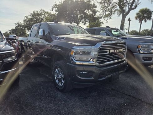 Used 2024 RAM 2500 Laramie w/ Safety Group AWD/4WD image 2