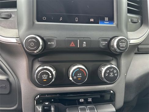 Used 2024 RAM 3500 Big Horn image 30