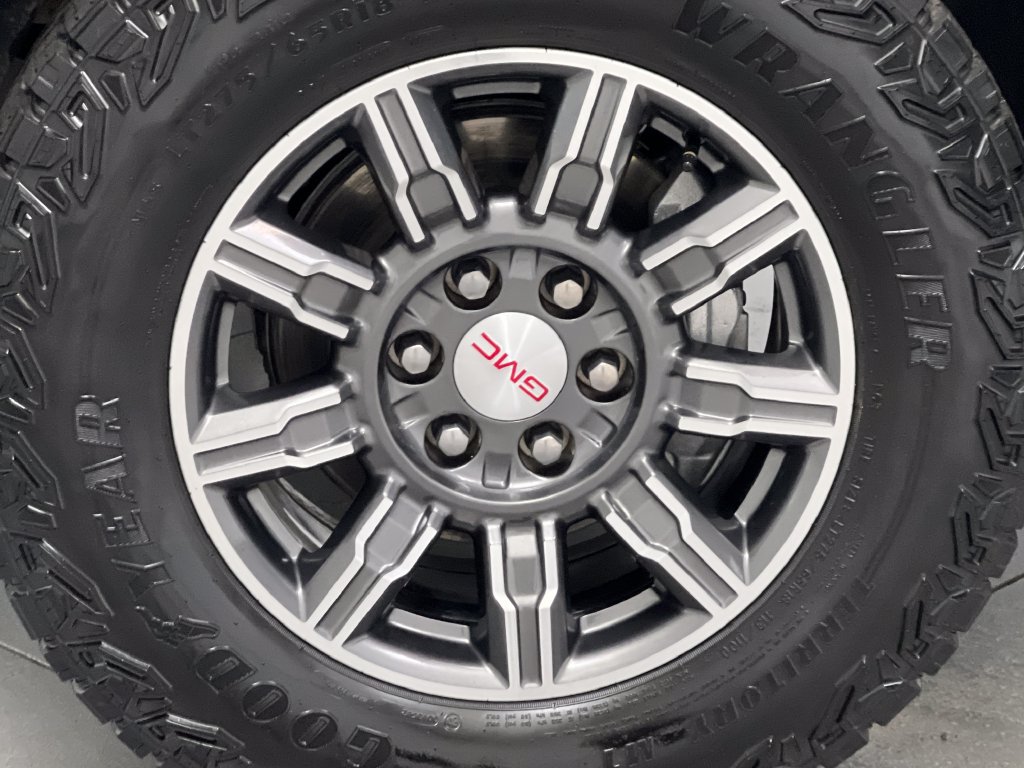 Used 2025 GMC Sierra 1500 AT4 AWD/4WD image 68