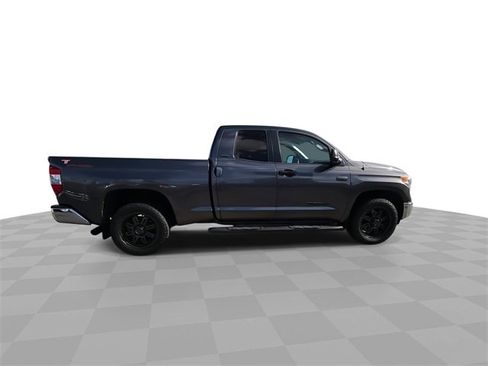 Used 2016 Toyota Tundra SR5 image 9