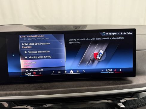 Used 2025 BMW X5 xDrive40i w/ Climate Comfort Package image 23