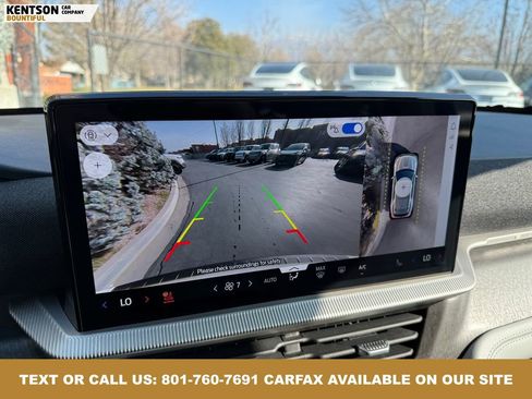 Used 2025 Ford Explorer Platinum w/ Ultimate Package image 30