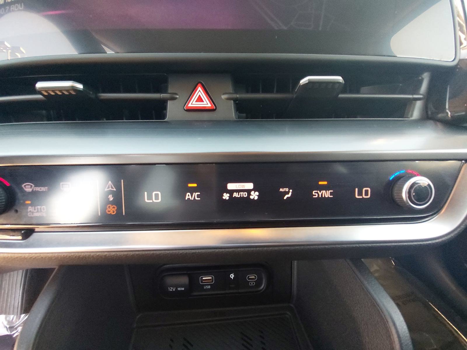 Used 2024 Kia Sportage EX FWD image 20