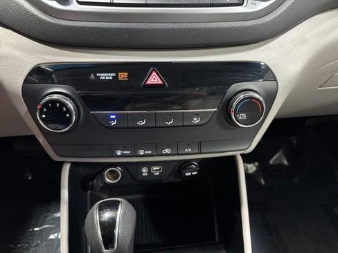 Used 2018 Hyundai Tucson SE FWD image 18
