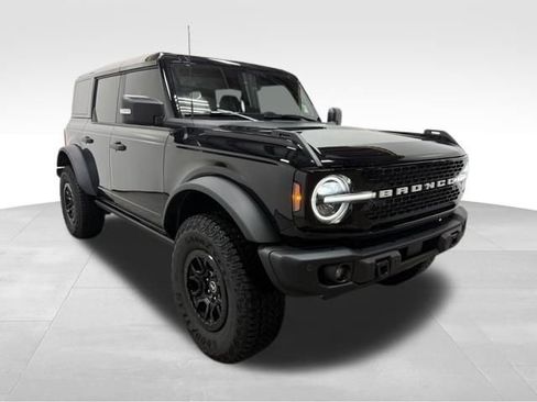 Used 2025 Ford Bronco Badlands w/ Sasquatch Package image 5