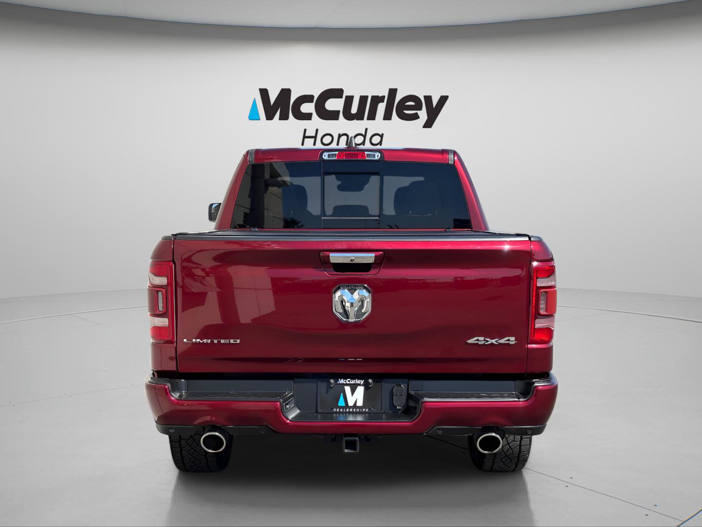 Used 2022 RAM 1500 Limited w/ Trailer Tow Group AWD/4WD image 4