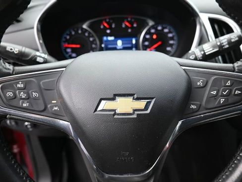 Used 2021 Chevrolet Equinox LT image 30