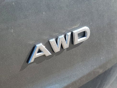 Used 2023 Nissan Rogue S AWD/4WD image 6