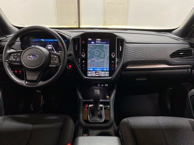 Used 2025 Subaru Forester Premium AWD/4WD image 13