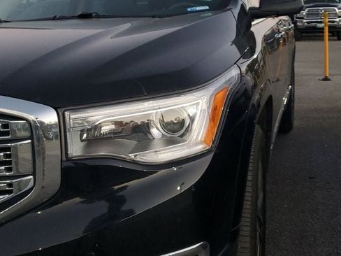 Used 2017 GMC Acadia Denali w/ Technology Package image 4