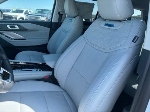 New 2026 Ford Explorer Platinum w/ LUX Leather Package AWD/4WD image 12