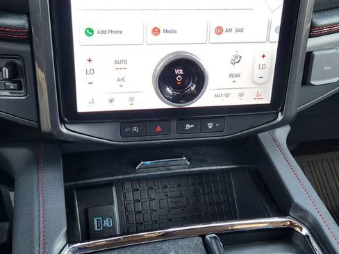 Used 2024 Ford Expedition Limited RWD image 19