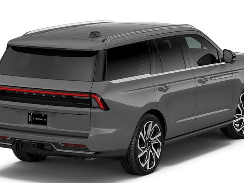 New 2026 Lincoln Navigator Black Label AWD/4WD image 3