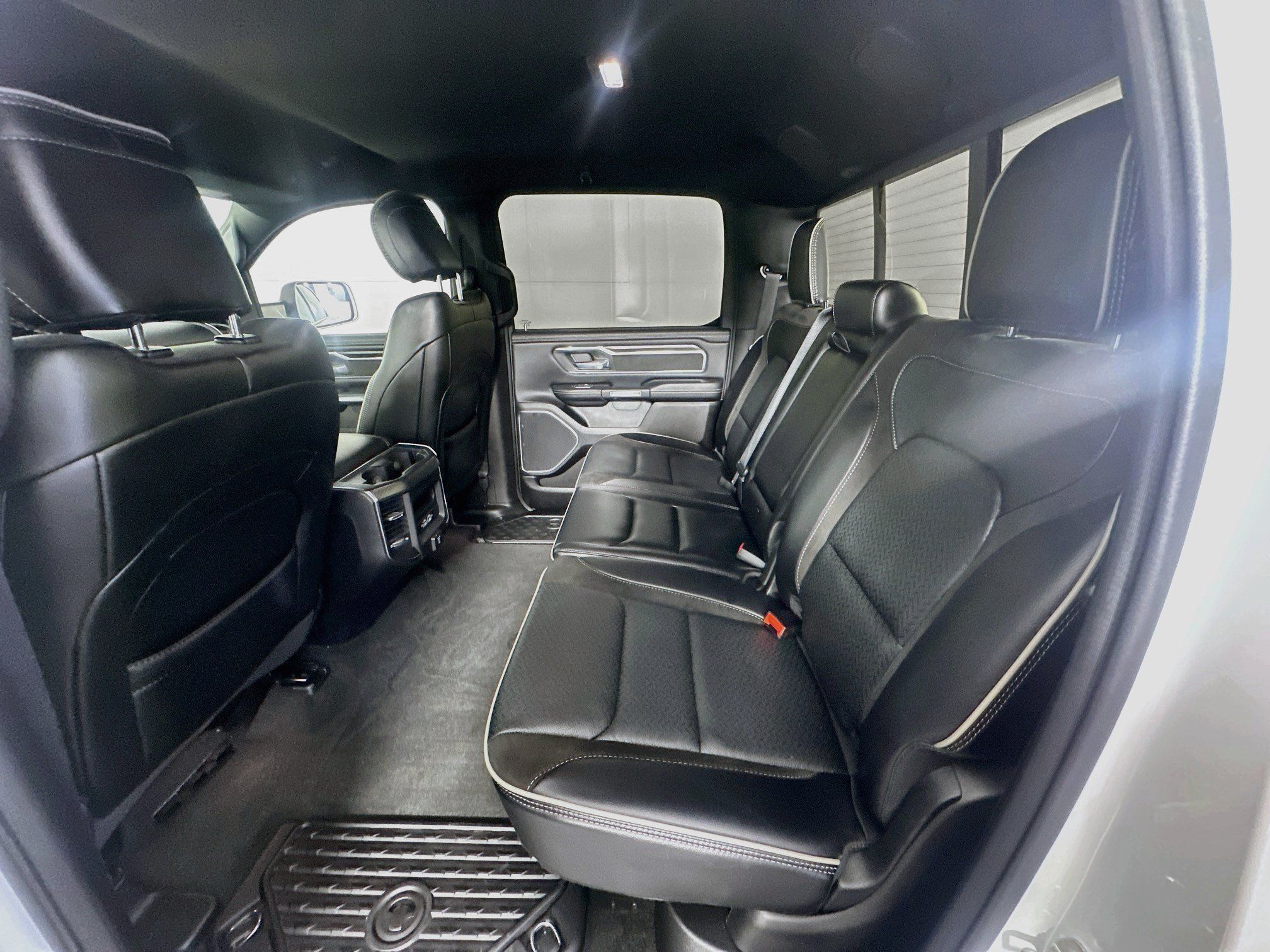Used 2023 RAM 1500 Laramie AWD/4WD image 28
