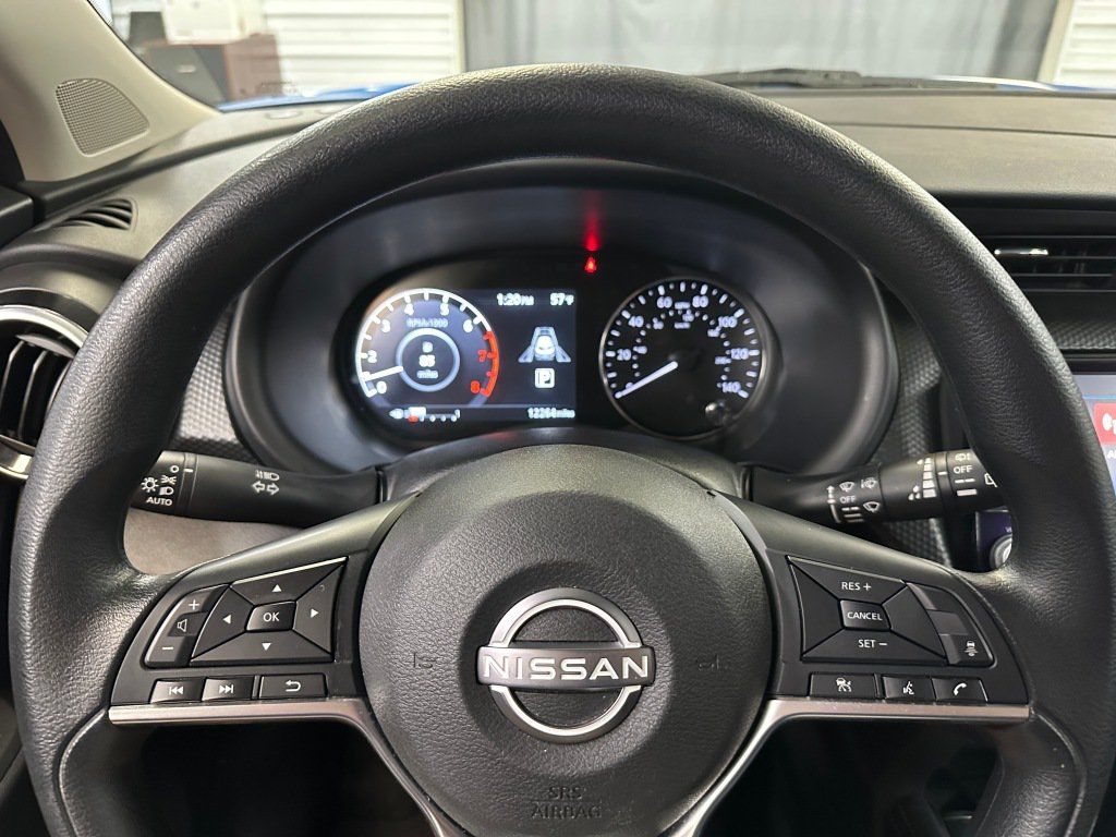 Used 2024 Nissan Kicks SV w/ Exterior Package FWD image 9