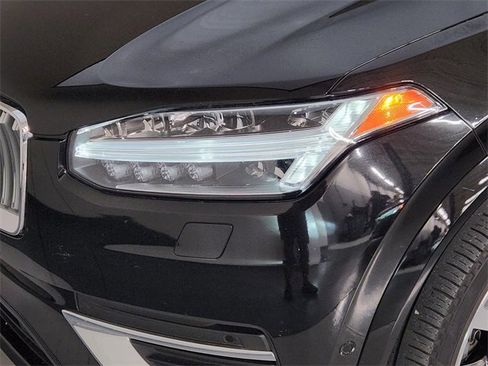 Used 2023 Volvo XC90 B6 Plus w/ Protection Package Premier image 12