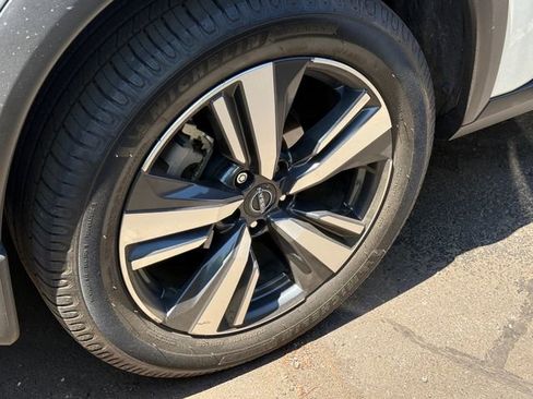 Certified 2023 Nissan Rogue SL image 8